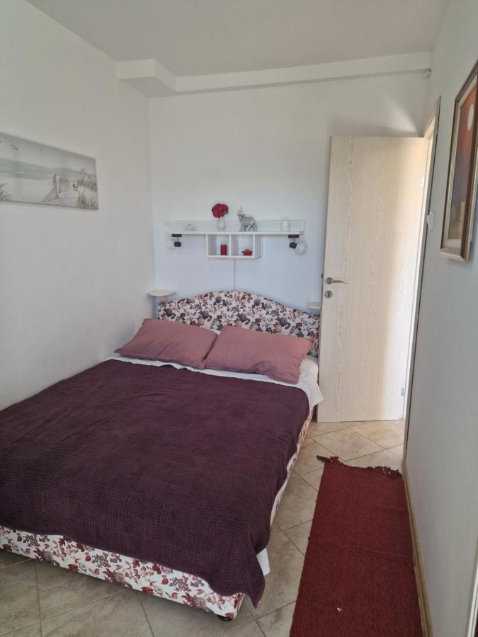 Marta Apartment Petrovac Eksteriør bilde
